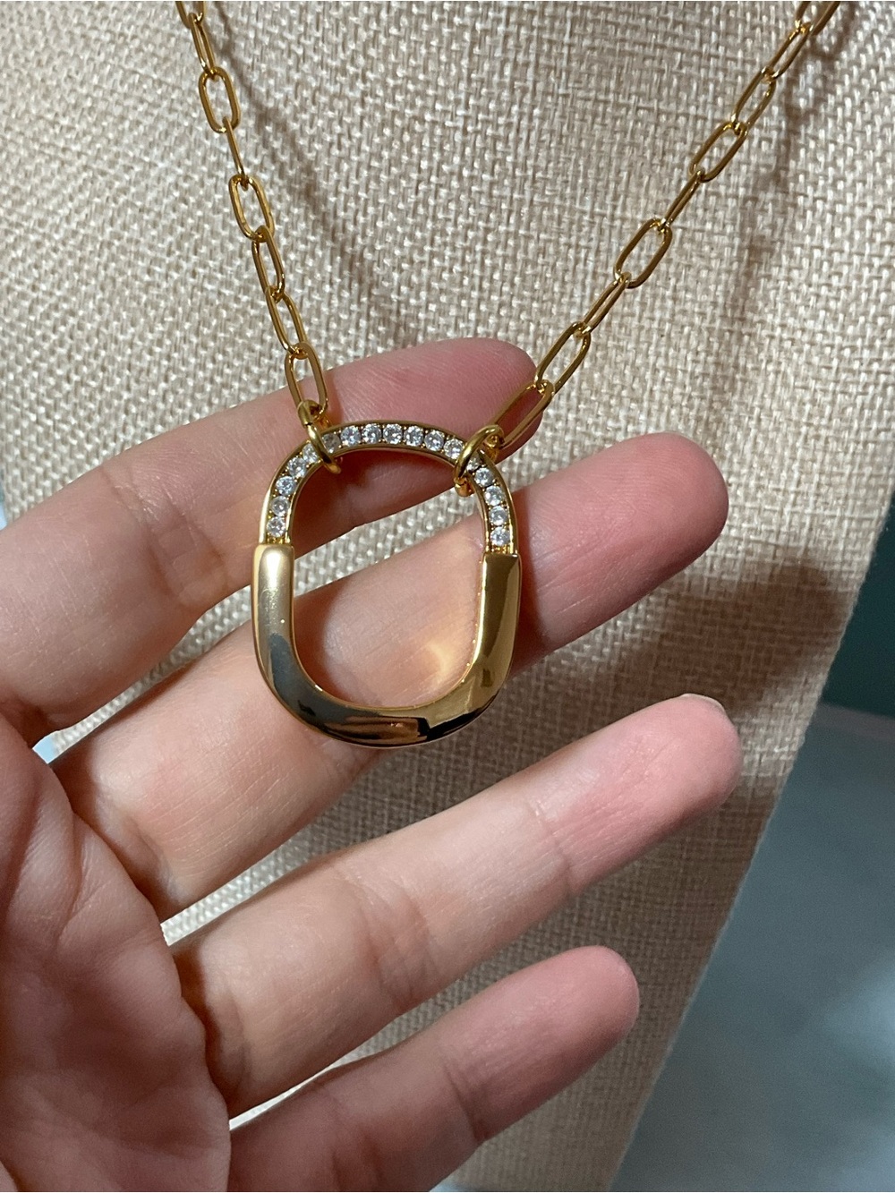 Gold Link Necklace with Pave Pendant - Elegant Women's Jewelry - Picture 2 of 2